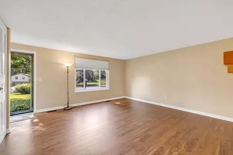 4221 Highlander Ct, Cincinnati, OH 45245 photo 4