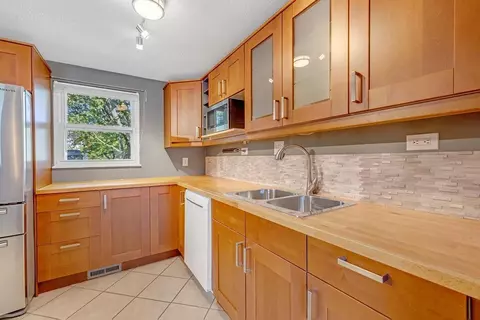 4221 Highlander Ct, Cincinnati, OH 45245 photo 9