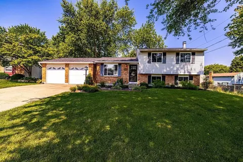 4221 Highlander Ct, Cincinnati, OH 45245 photo 1