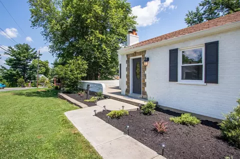 3848 Tower Rd, Cincinnati, OH 45248 photo 2
