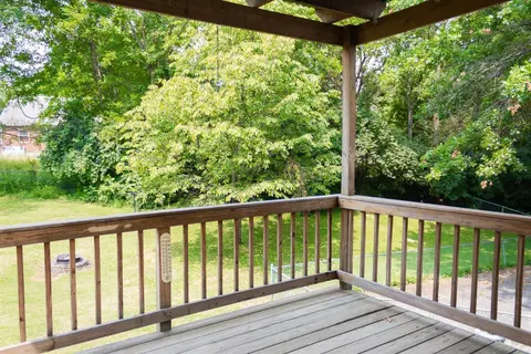 7919 Colette Ln, Cincinnati, OH 45224 photo 17