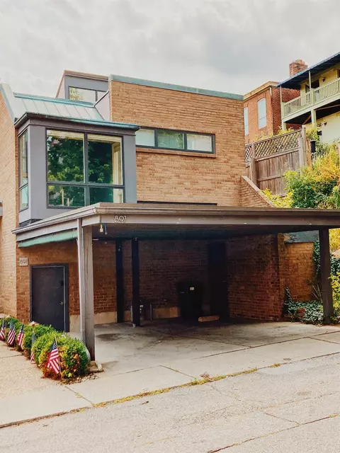 897 Riverview Pl, Cincinnati, OH 45202 photo 2