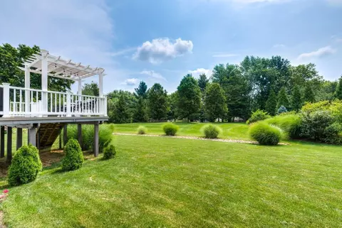 650 Hyacinth Rd, Cincinnati, OH 45245 photo 37