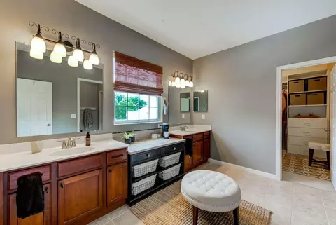 650 Hyacinth Rd, Cincinnati, OH 45245 photo 17