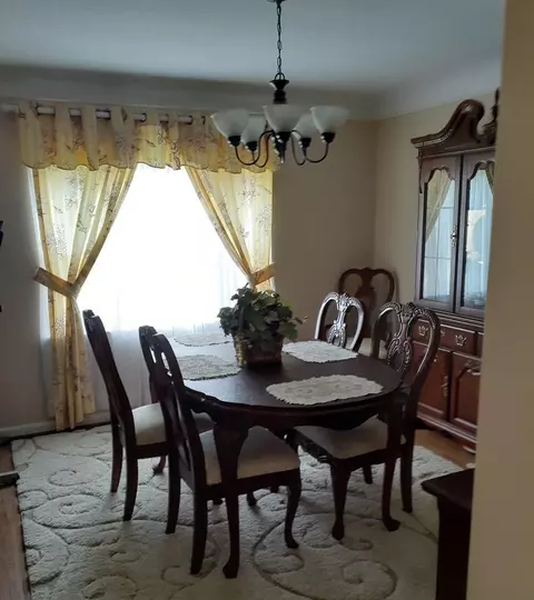 115 Eggerding Dr, Lockland, OH 45215 photo 3