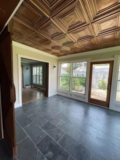 226 Spring St, Batavia, OH 45103 photo 4