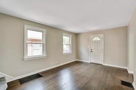 6847 Hurd Ave, Cincinnati, OH 45227 photo 4