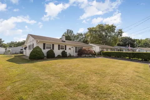 104 Whippoorwill Dr, Harrison, OH 45030 photo 2