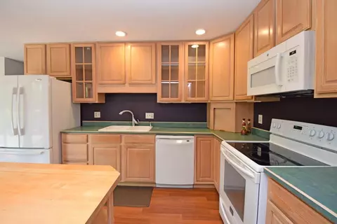 11169 Embassy Dr, Forest Park, OH 45240 photo 12