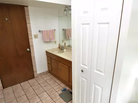 498 Fleming Rd, Cincinnati, OH 45231 photo 21