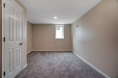 2473 Bluelark Dr, Cincinnati, OH 45231 photo 8