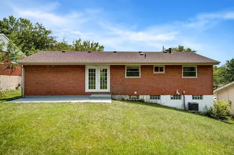 2473 Bluelark Dr, Cincinnati, OH 45231 photo 12