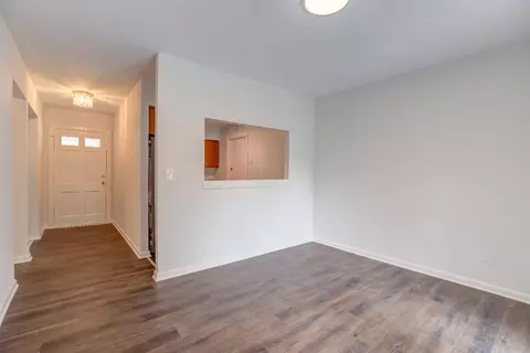 959 Harkin Dr, Forest Park, OH 45240 photo 4