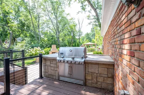 7562 Trailwind Dr, Montgomery, OH 45242 photo 9