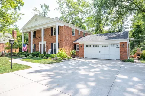 7562 Trailwind Dr, Montgomery, OH 45242 photo 4