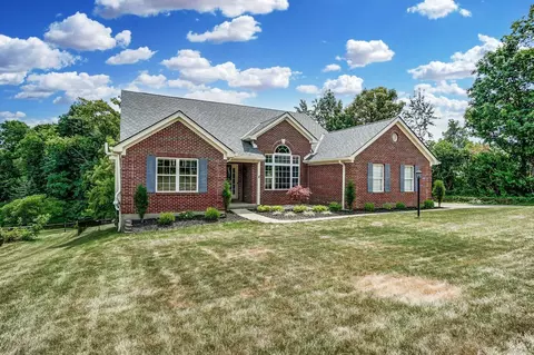 4530 Hampton Pointe Dr, Cincinnati, OH 45248 photo 6