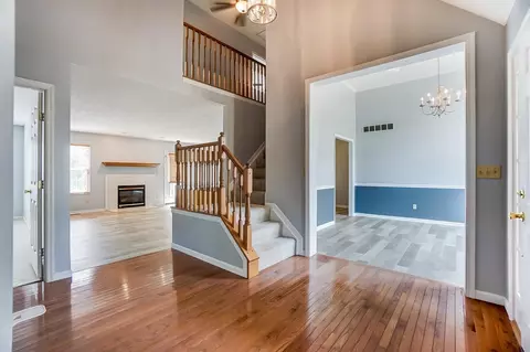 4530 Hampton Pointe Dr, Cincinnati, OH 45248 photo 9