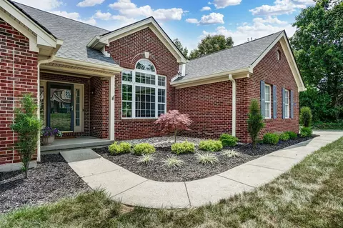 4530 Hampton Pointe Dr, Cincinnati, OH 45248 photo 7