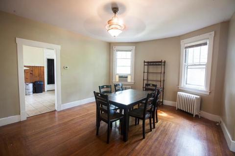 2758 Powell Dr, Cincinnati, OH 45211 photo 4