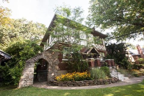 2758 Powell Dr, Cincinnati, OH 45211 photo 2