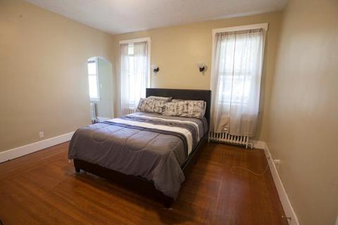 2758 Powell Dr, Cincinnati, OH 45211 photo 9
