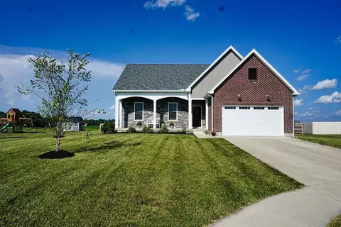 311 Mackenzie Ct, Blanchester, OH 45107 photo 1