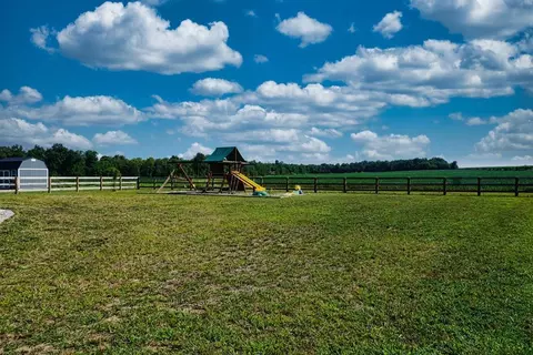 311 Mackenzie Ct, Blanchester, OH 45107 photo 31
