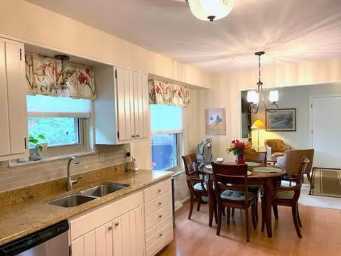 655 Allencrest Ct, Cincinnati, OH 45231 photo 11