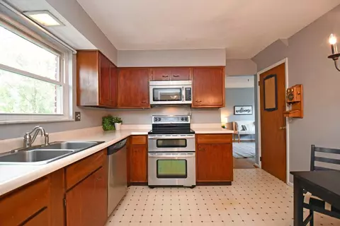 9343 Ranchill Dr, Cincinnati, OH 45231 photo 10