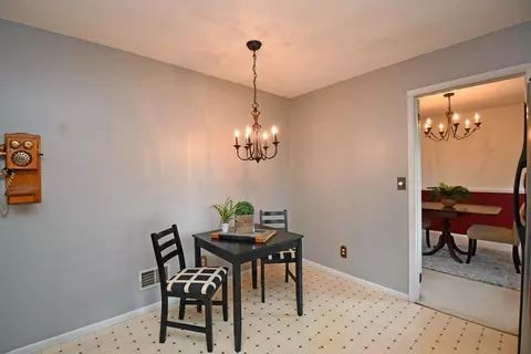 9343 Ranchill Dr, Cincinnati, OH 45231 photo 13