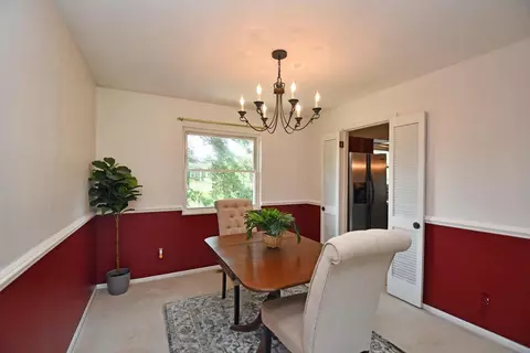9343 Ranchill Dr, Cincinnati, OH 45231 photo 8