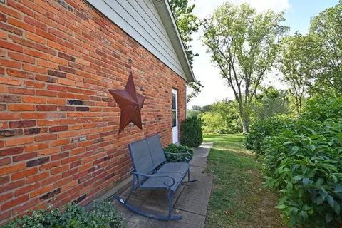 9343 Ranchill Dr, Cincinnati, OH 45231 photo 35