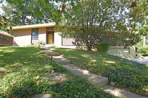 8148 Hopper Rd, Cincinnati, OH 45255 photo 1