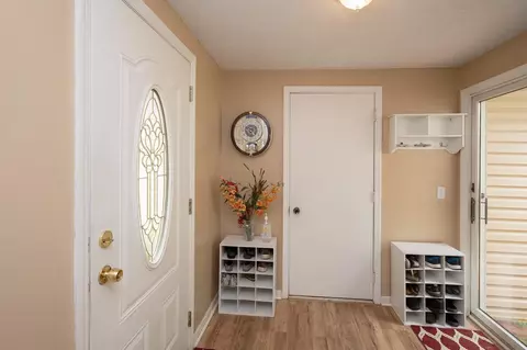 4298 Cider Mill Dr, Cincinnati, OH 45245 photo 3