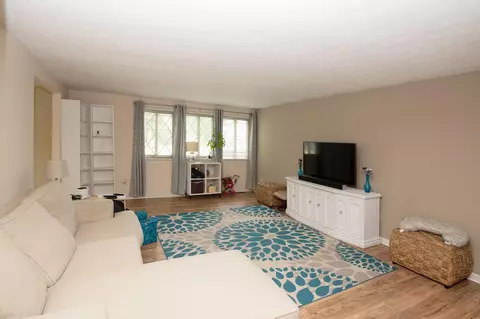 4298 Cider Mill Dr, Cincinnati, OH 45245 photo 4