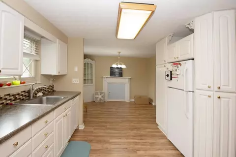 4298 Cider Mill Dr, Cincinnati, OH 45245 photo 9
