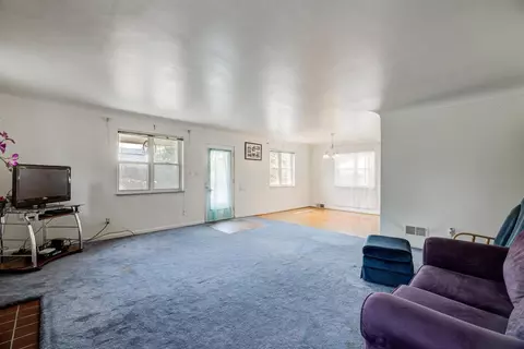 3202 Glenmore Ave, Cincinnati, OH 45211 photo 3