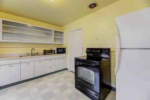 3202 Glenmore Ave, Cincinnati, OH 45211 photo 8