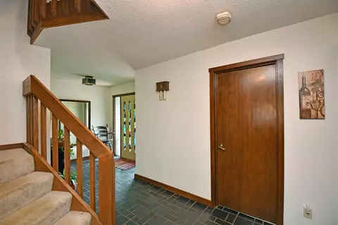 7273 Deaconsbench Ct, Cincinnati, OH 45244 photo 5