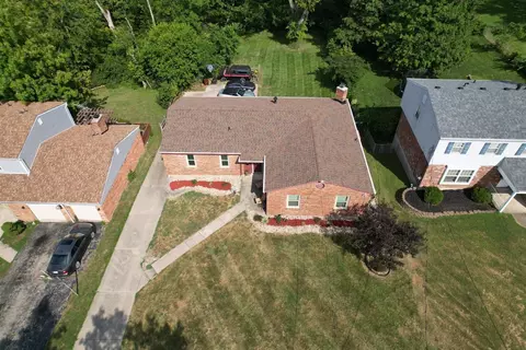 9344 Montoro Dr, Cincinnati, OH 45231 photo 2