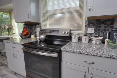 9344 Montoro Dr, Cincinnati, OH 45231 photo 13