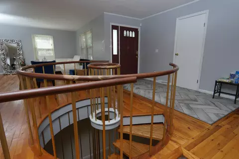 9344 Montoro Dr, Cincinnati, OH 45231 photo 5