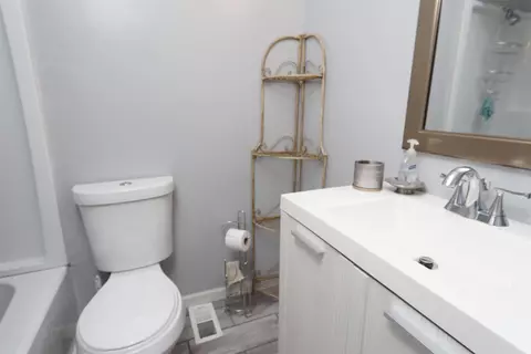 9344 Montoro Dr, Cincinnati, OH 45231 photo 29