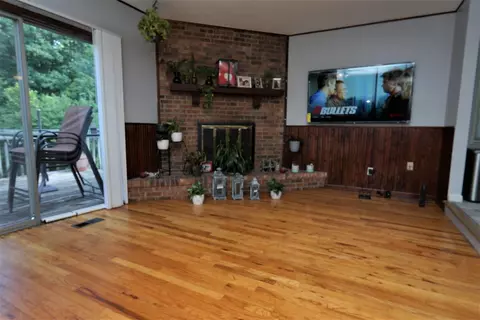 9344 Montoro Dr, Cincinnati, OH 45231 photo 8