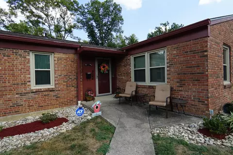 9344 Montoro Dr, Cincinnati, OH 45231 photo 3