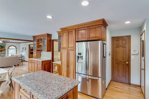 8458 Greenleaf Dr, Cincinnati, OH 45255 photo 18