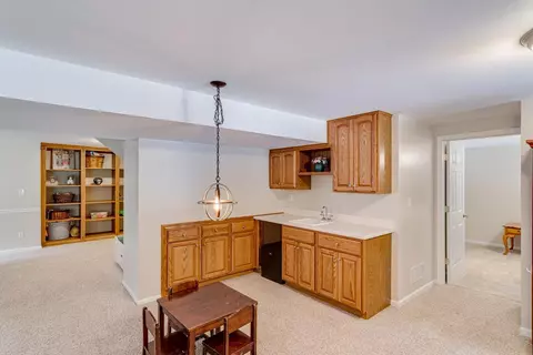 8458 Greenleaf Dr, Cincinnati, OH 45255 photo 33