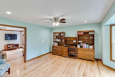 8458 Greenleaf Dr, Cincinnati, OH 45255 photo 6