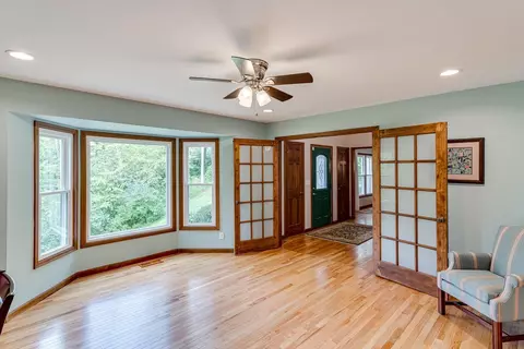 8458 Greenleaf Dr, Cincinnati, OH 45255 photo 7