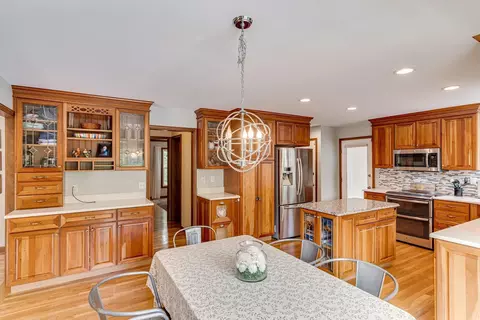 8458 Greenleaf Dr, Cincinnati, OH 45255 photo 15